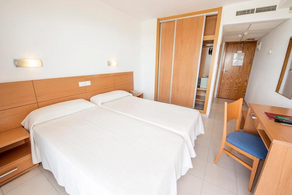Double or Twin Room with Sea View,1307060341:JPEG