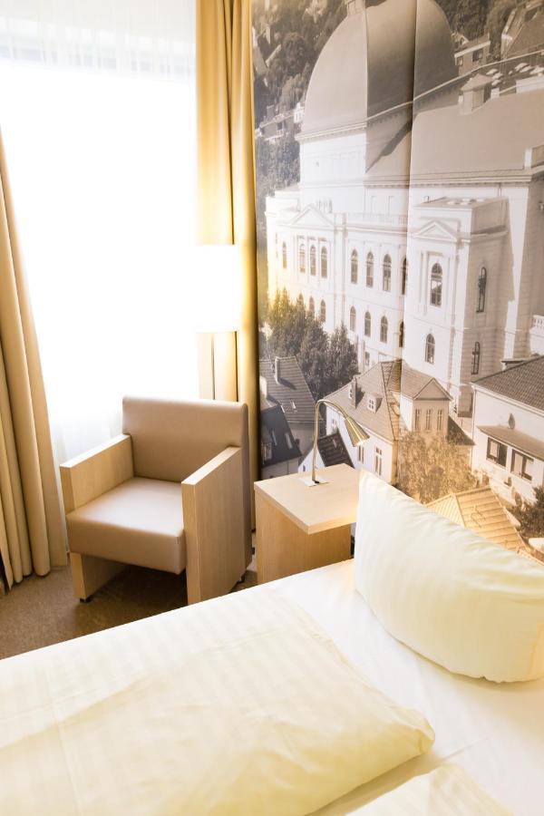Small Double Room,925575973:JPEG