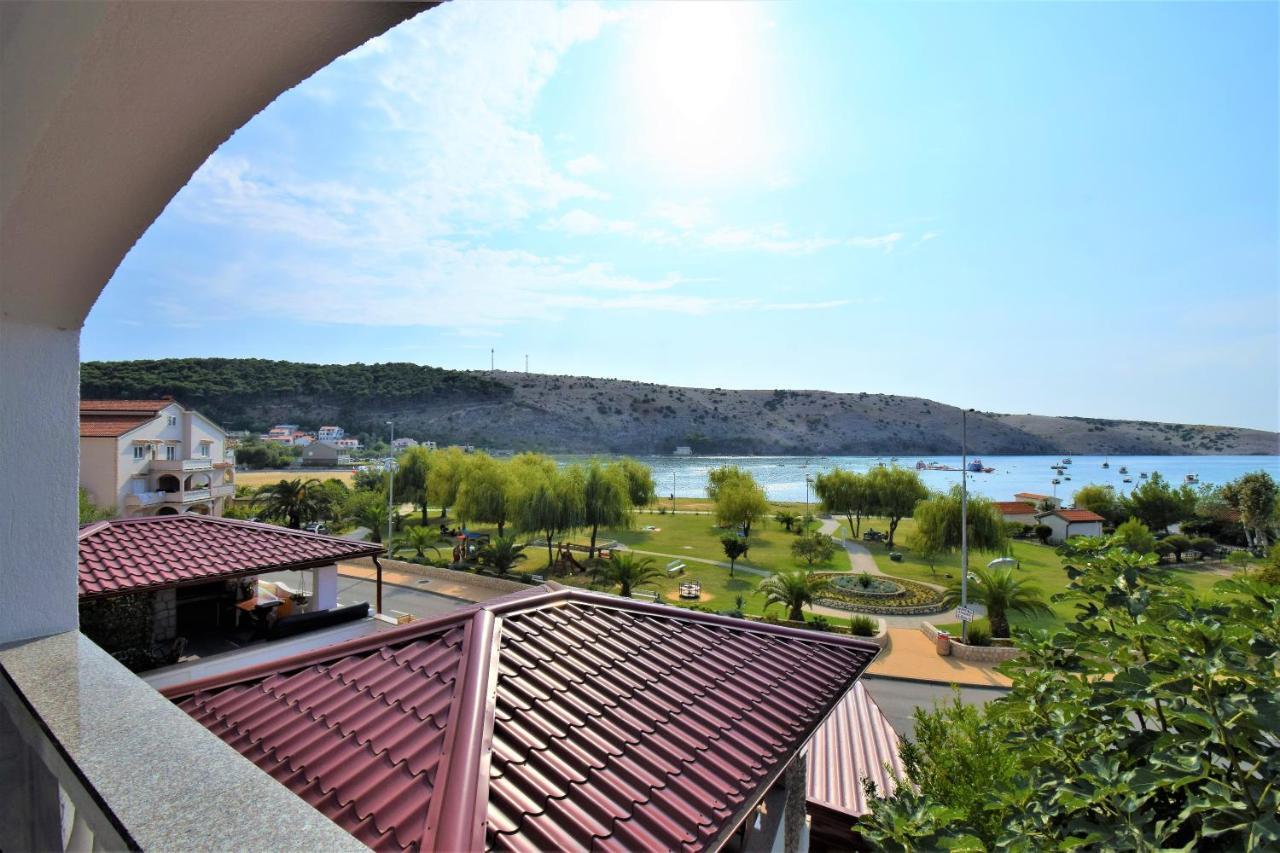 Apartment mit Meerblick