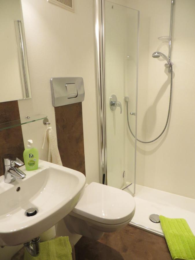 Doppelzimmer mit Balkon