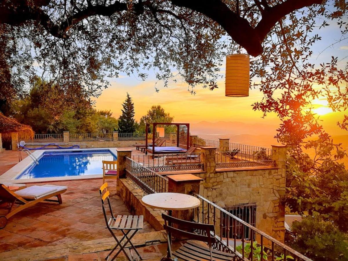 Apartamento con vistas a la piscina