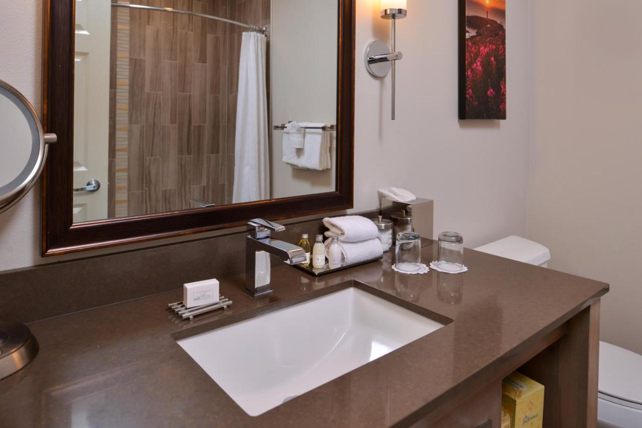 King Suite: City View