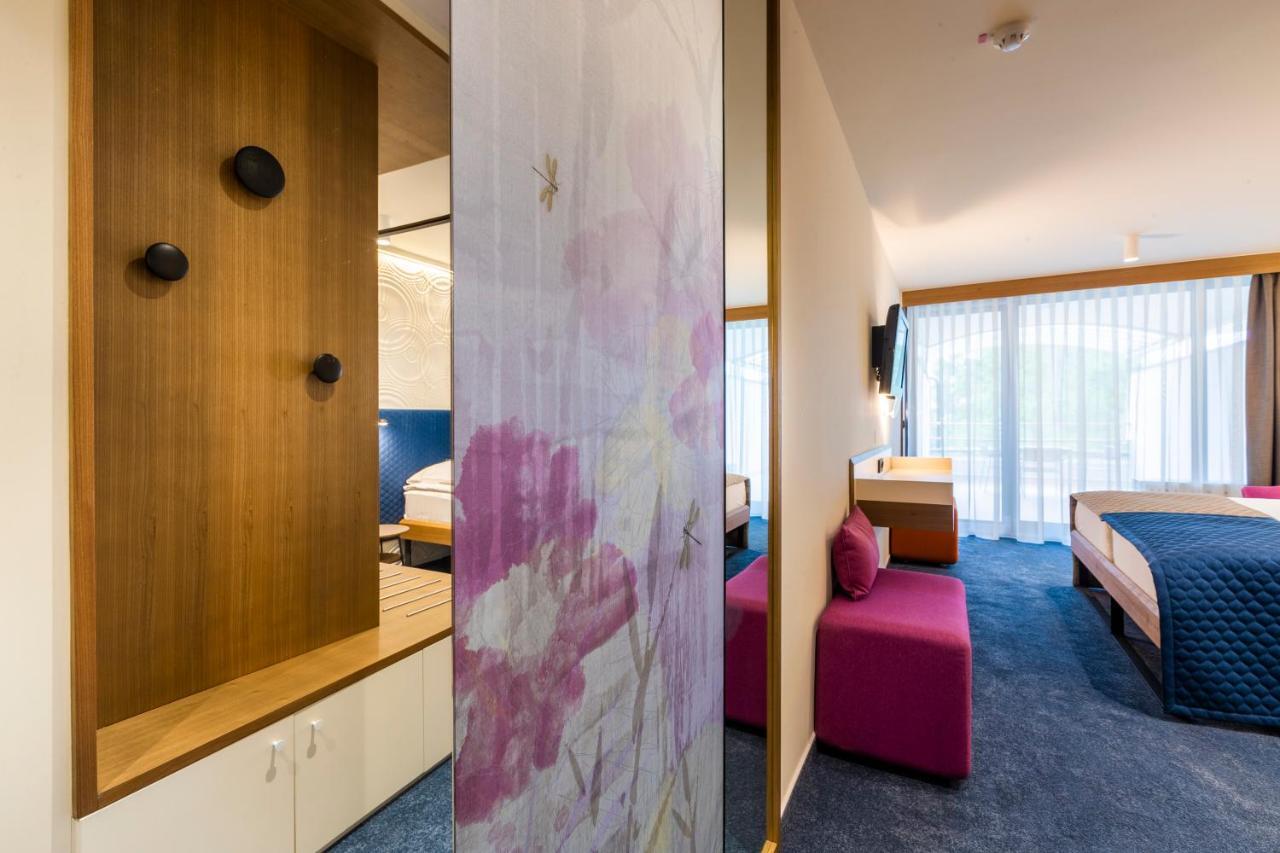 Doppelzimmer mit Seeblick