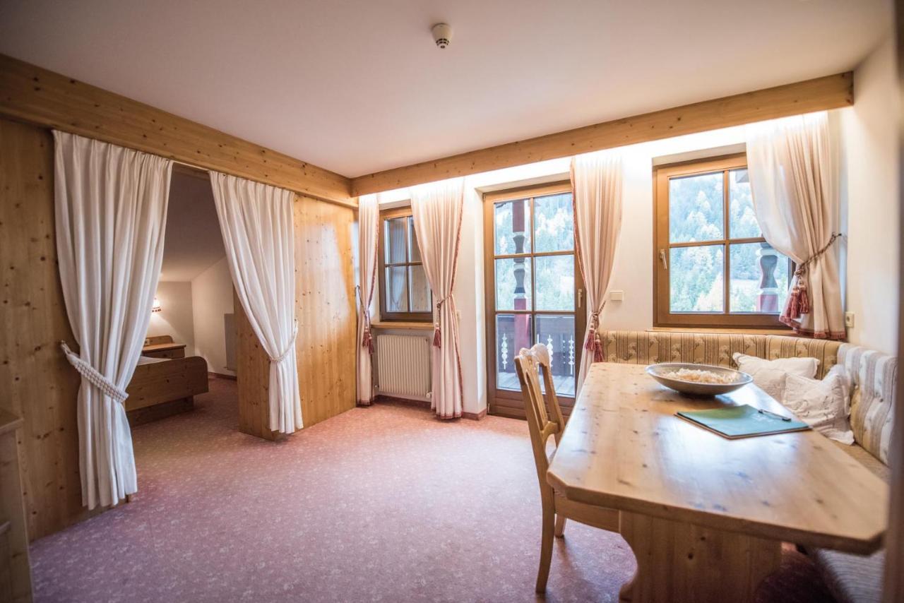 Superior Double Room,943532281:JPEG