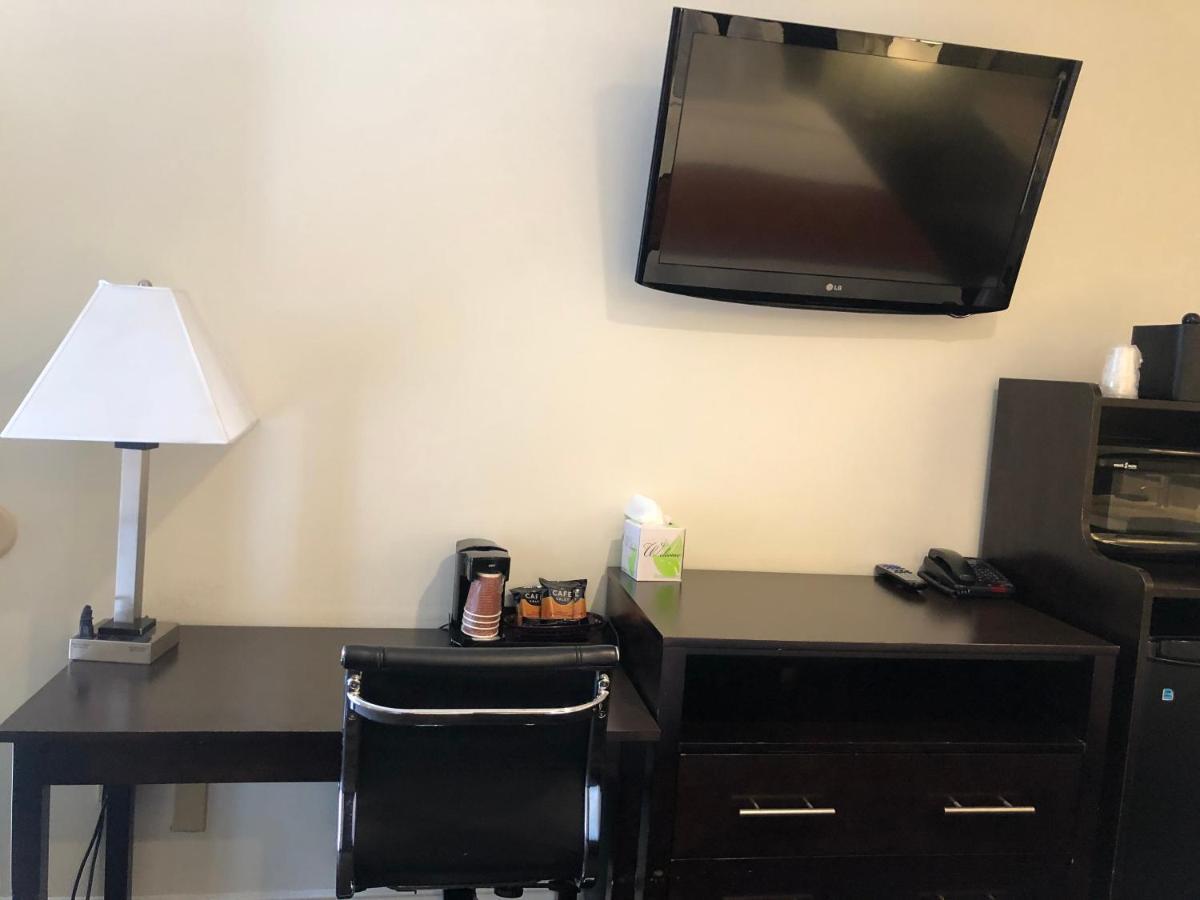 Chambre Lit King-Size - Accessible aux Personnes à Mobilité Réduite