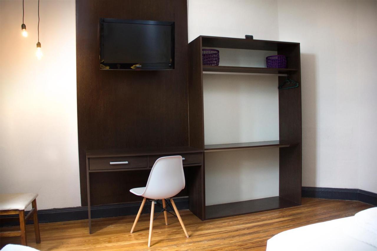 Quarto com Cama de Casal ou 2 de Solteiro