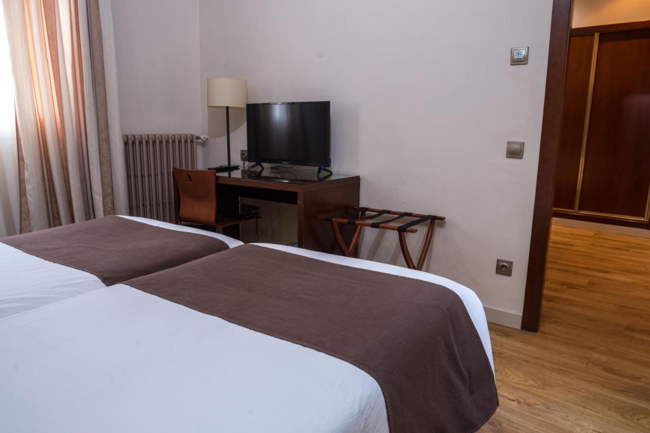 Quadruple Room,943533469:JPEG