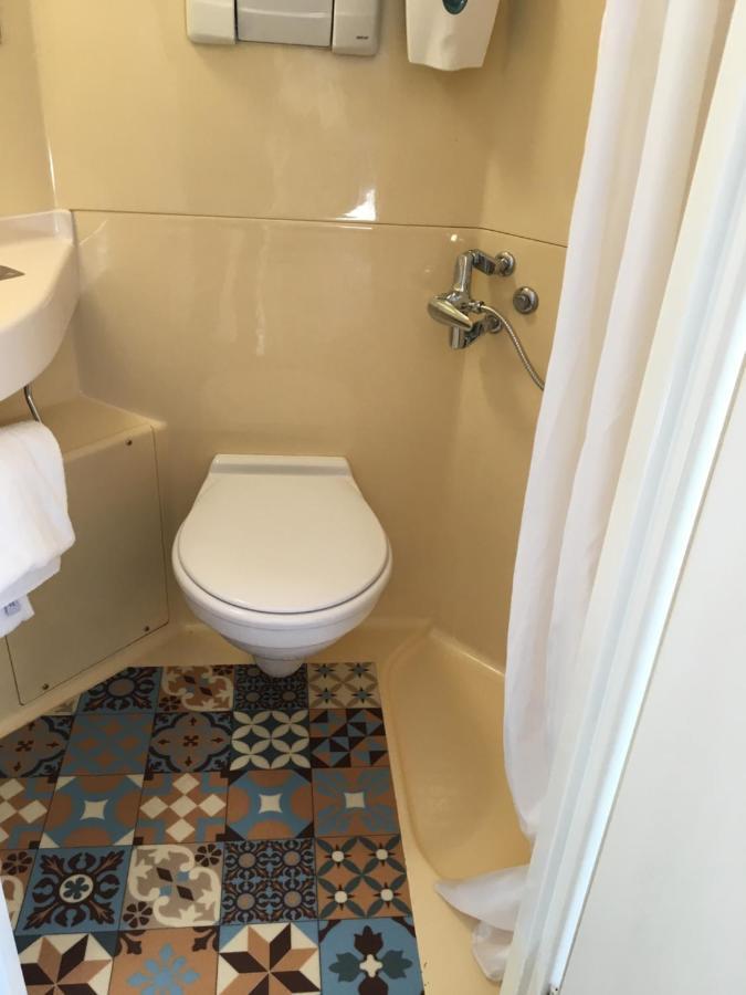 Habitación Doble Cabrio con baño - 2 camas