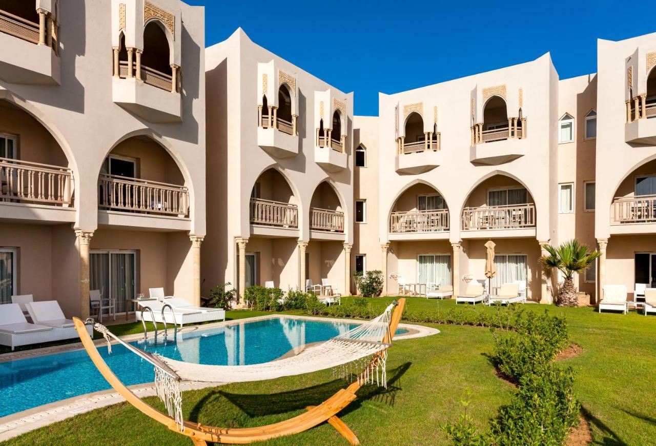 Quarto Duplo ou Twin com Acesso à Piscina