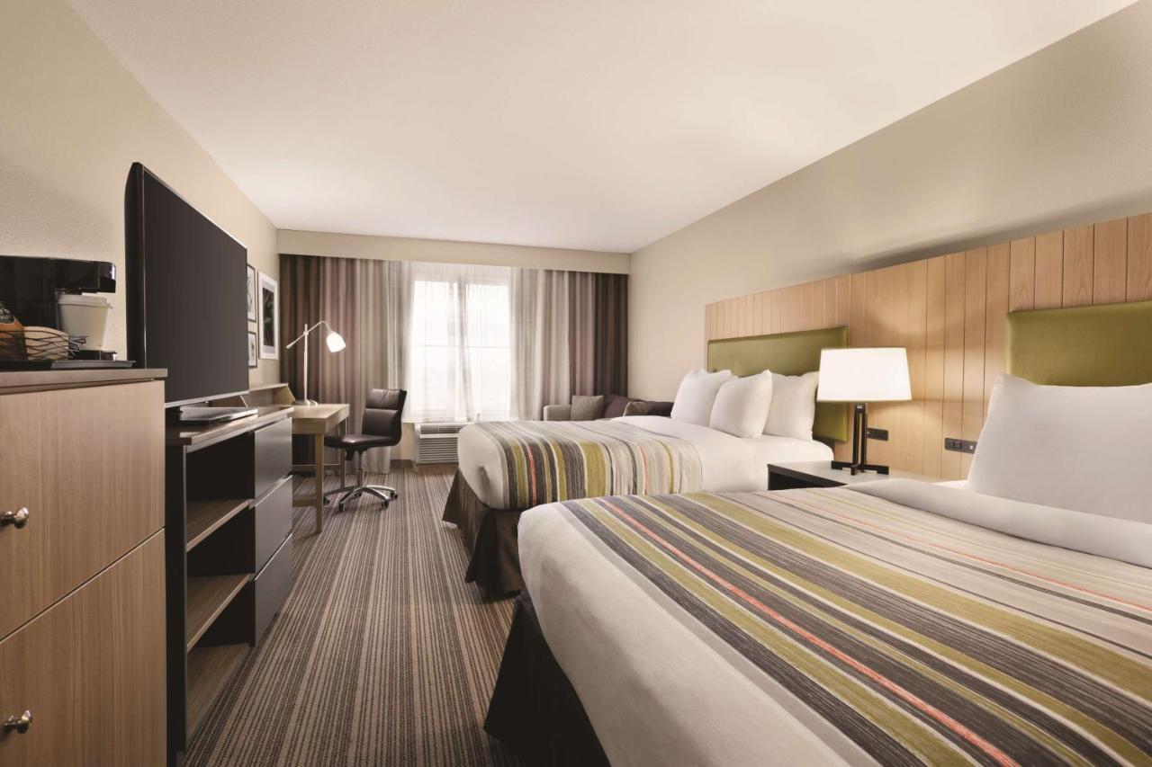 Queen Room with Two Queen Beds - Accessible/Non-Smoking