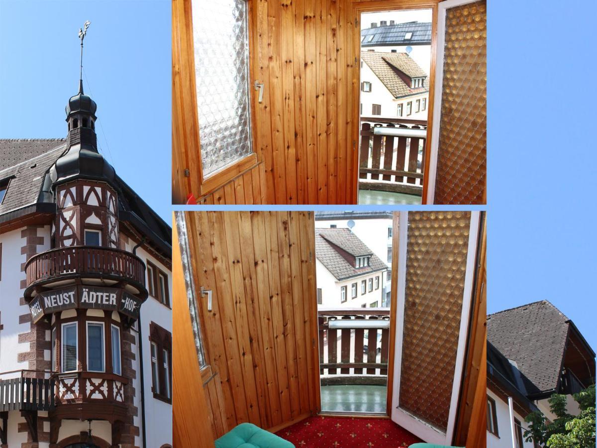 Doppelzimmer mit Balkon