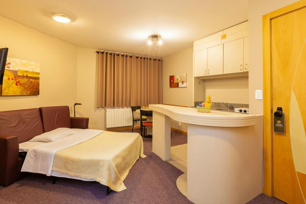 Luxury Triple Room,964804582:JPEG