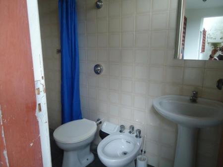 Quarto Individual com Banheiro Privativo Externo