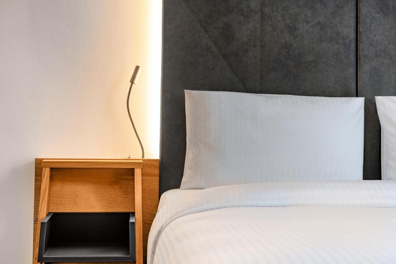 Standard Twin Room,1284639349:JPEG