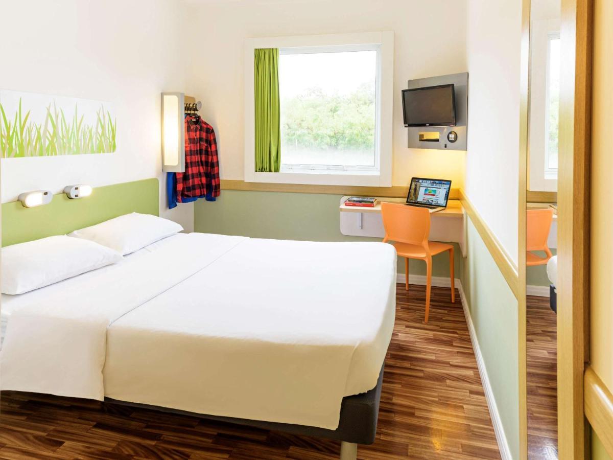 Quarto Duplo Standard