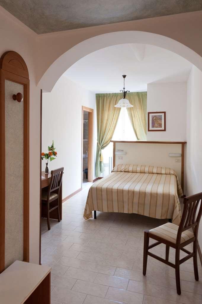 Camera Matrimoniale Standard (1 Adulto)