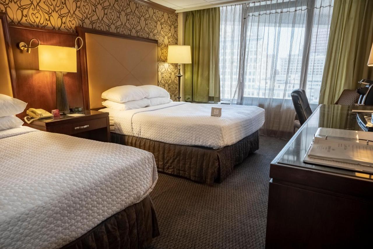 Queen Room with Two Queen Beds - Hearing Accessible/Non Smoking