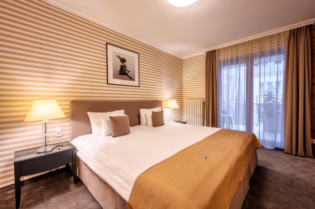 Double Room,973671631:JPEG