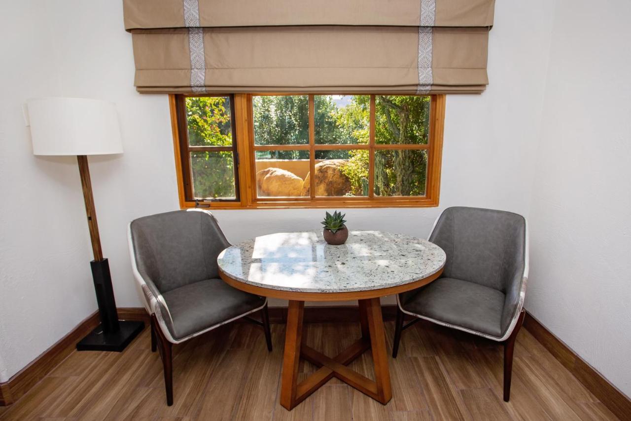 Two-Bedroom Suite,973738309:JPEG