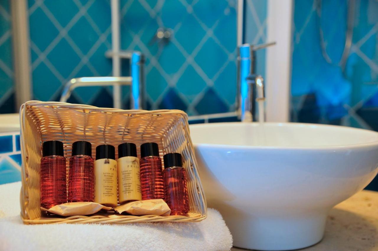 Camera Familiare Deluxe con Terrazza (3 Adulti + 1 Bambino)