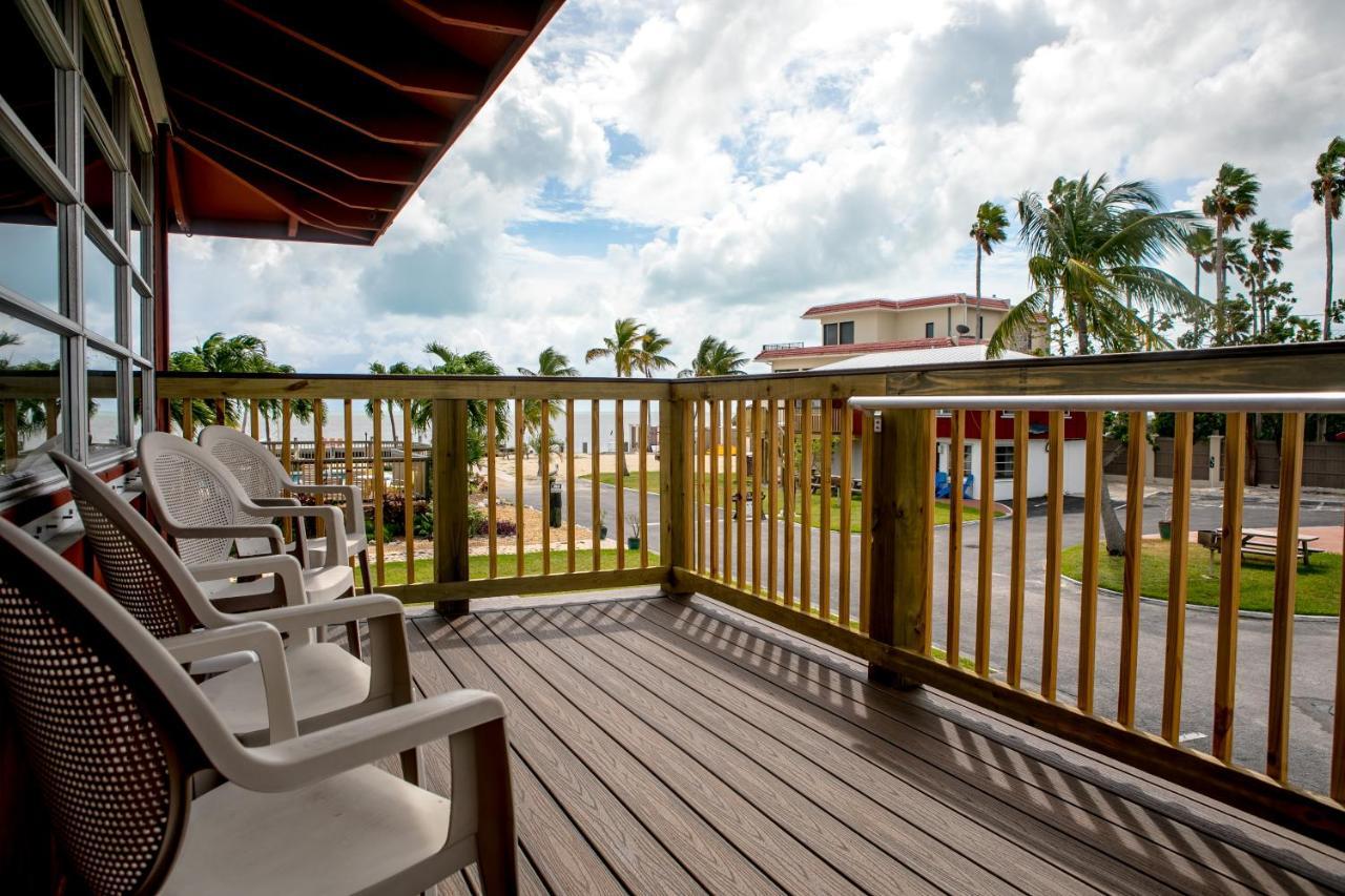 Deluxe Two-Bedroom Two-Bathroom Apartments