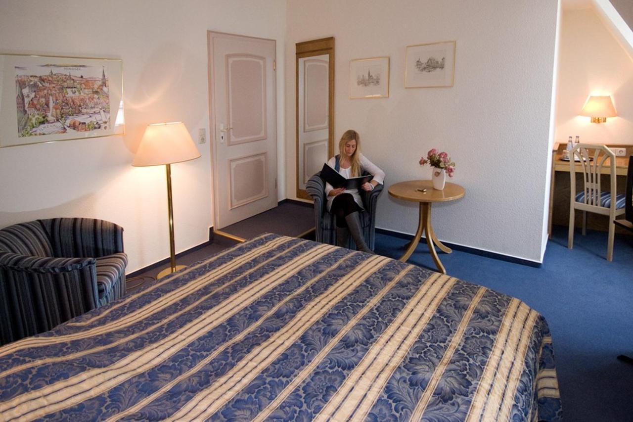 Standard Double Room,975256903:JPEG