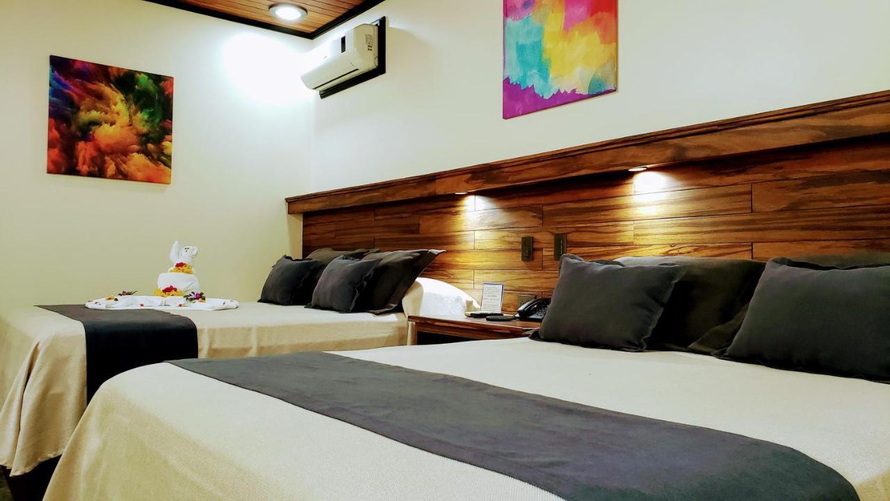 Chambre Supérieure avec 2 Lits Doubles