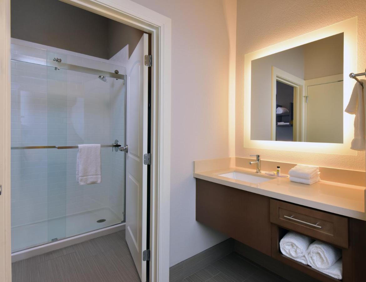 King Studio Suite