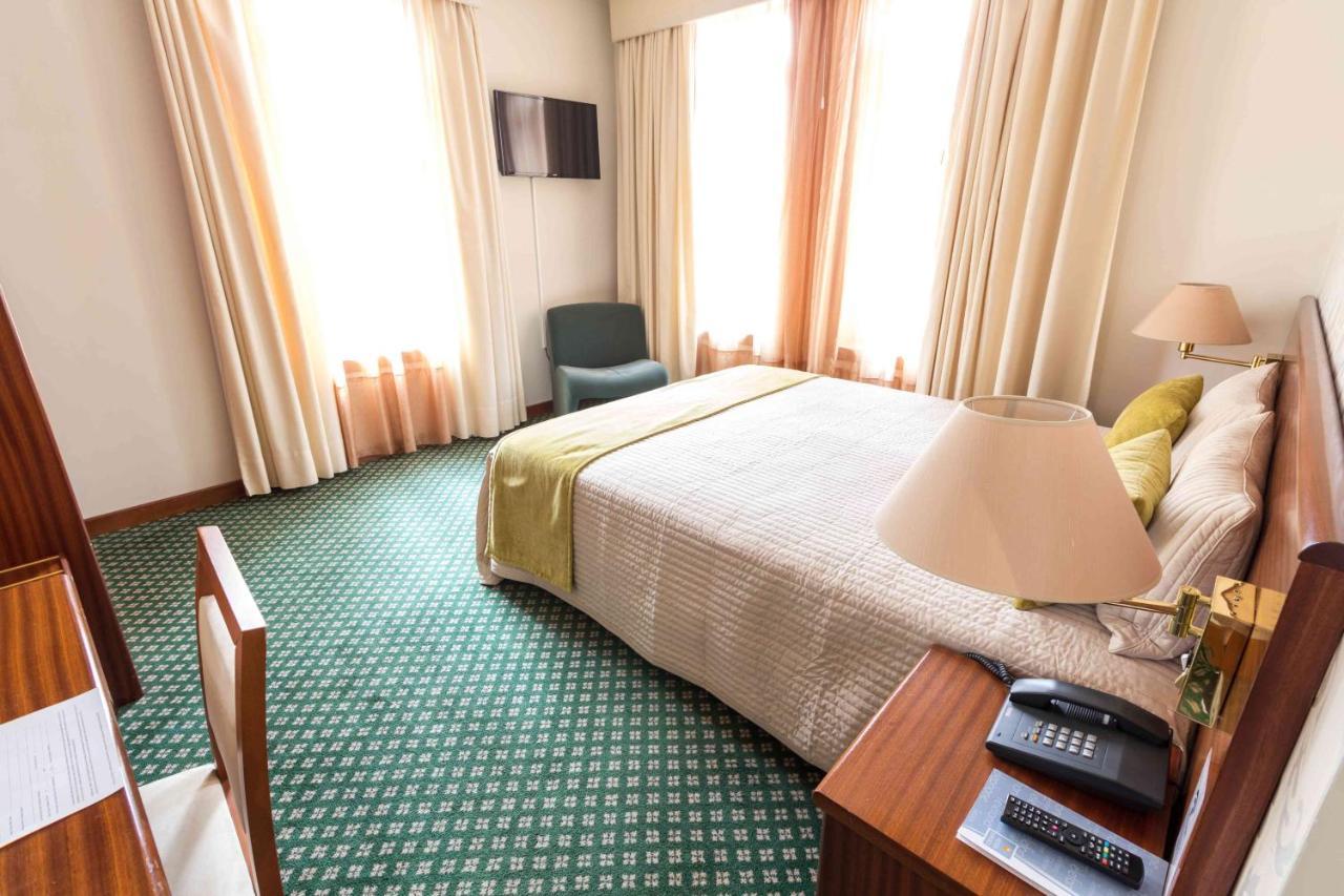 Quarto Duplo