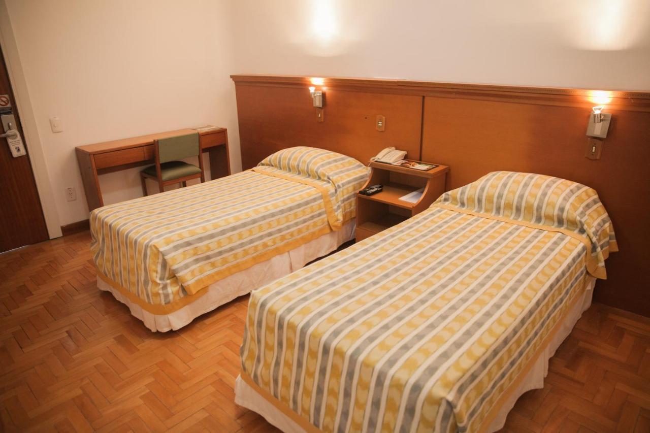 Quarto Individual Standard