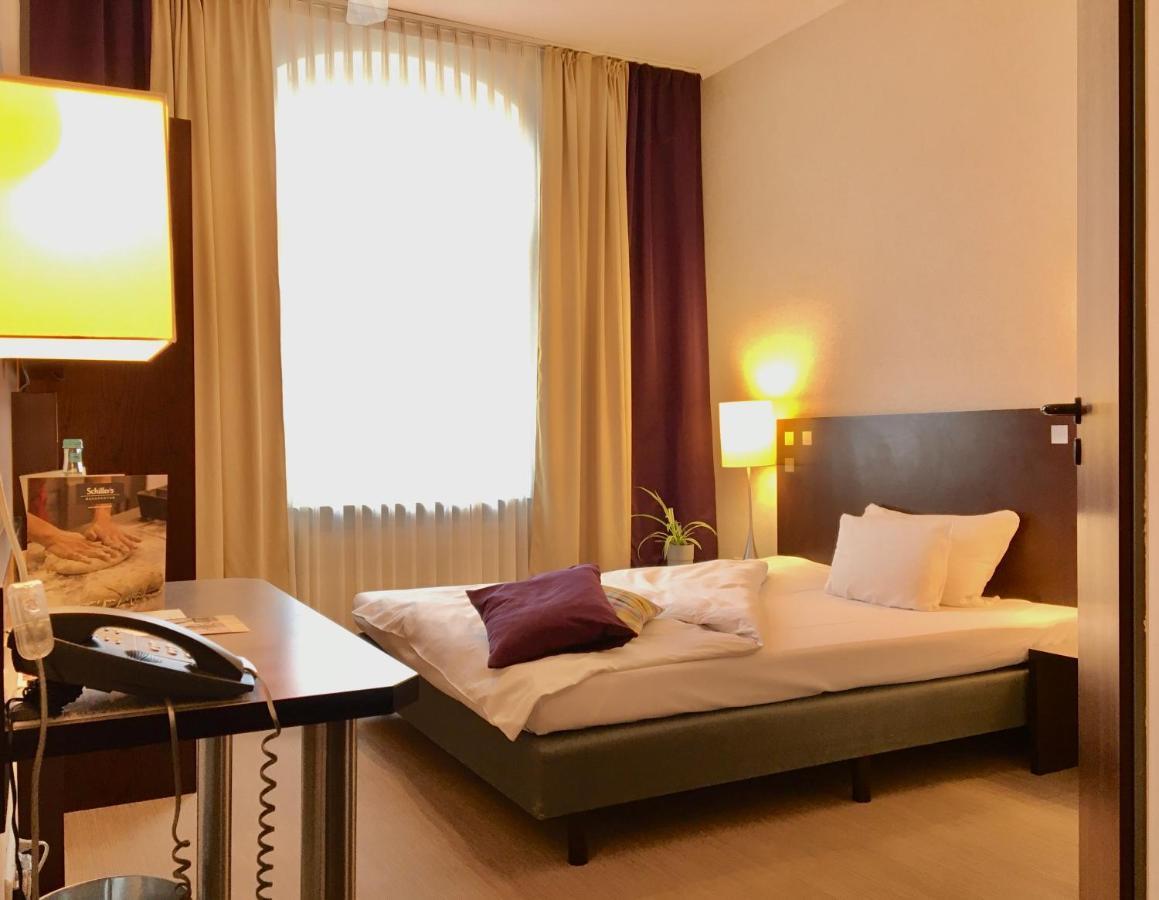 Doppelzimmer mit französischem Bett