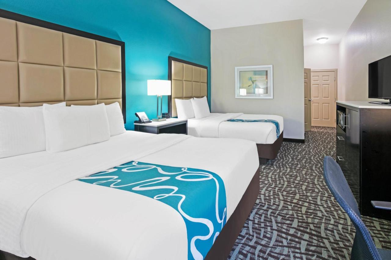 Queen Room with Two Queen Beds and Roll-In Shower - Mobility/Hearing Accessible - Non-Smoking