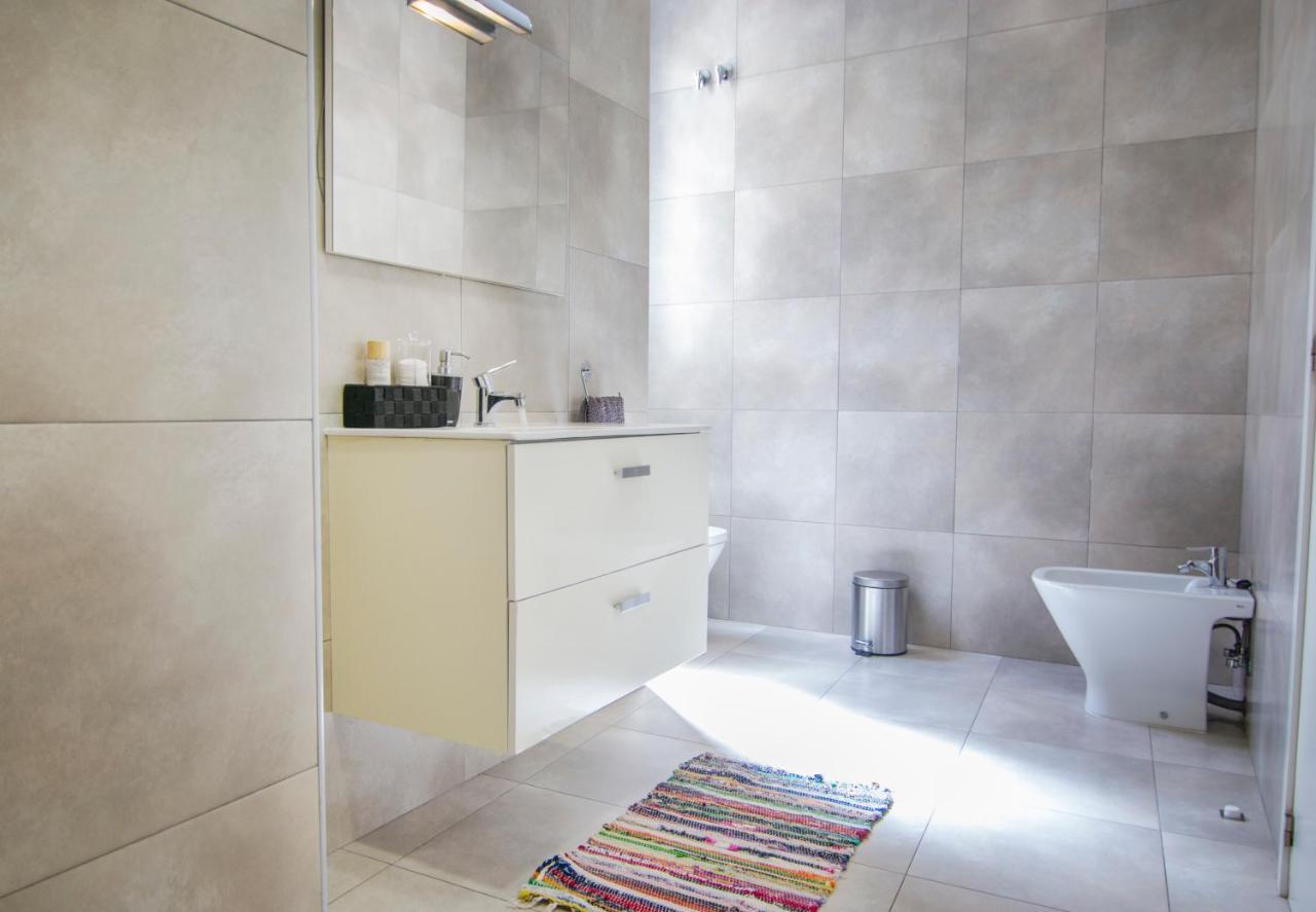 Camera Familiare con Bagno Privato