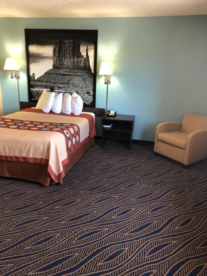 Queen Room - Mobility Access/Non-Smoking