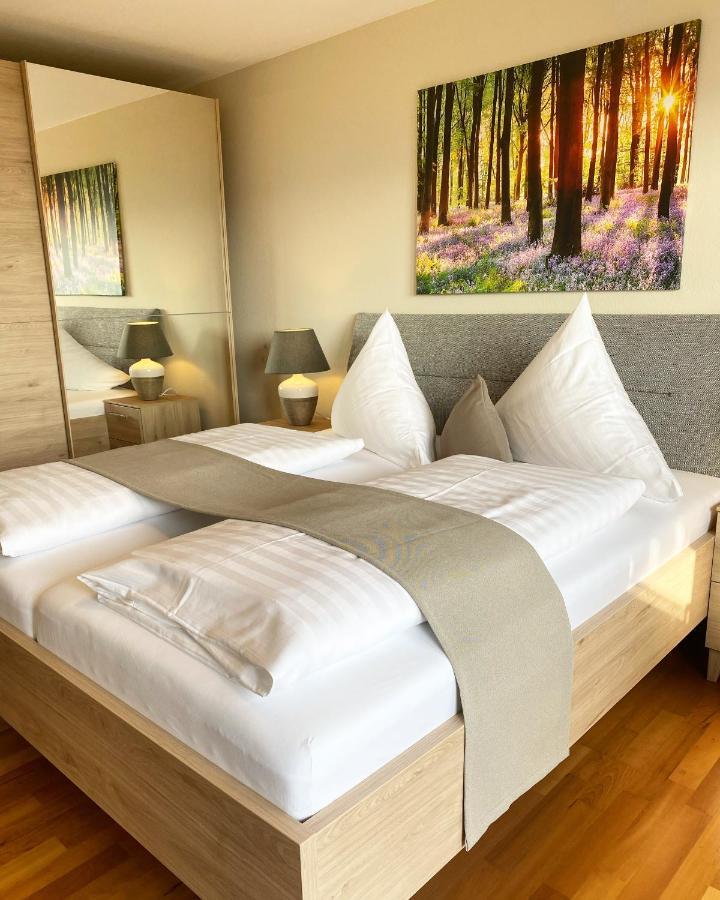 Doppelzimmer mit Balkon und Meerblick