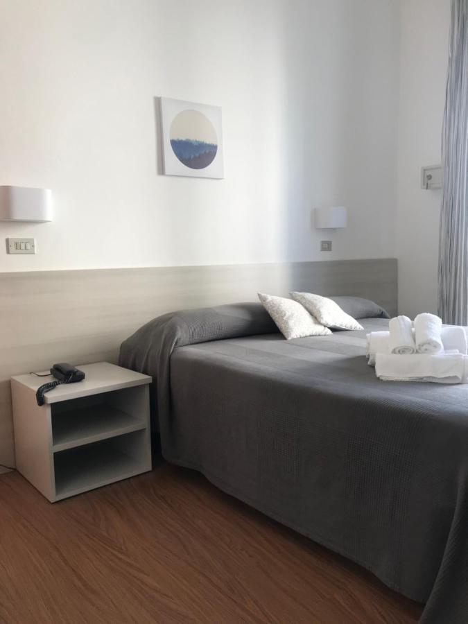 Double Room,1345961441:JPEG