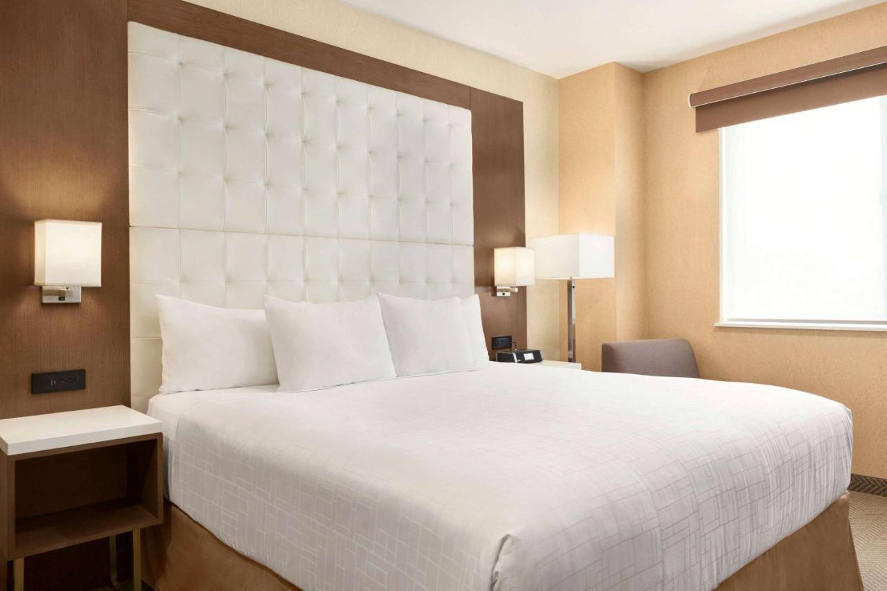 King Room - Mobility Access/Non-Smoking,1034350949:JPEG