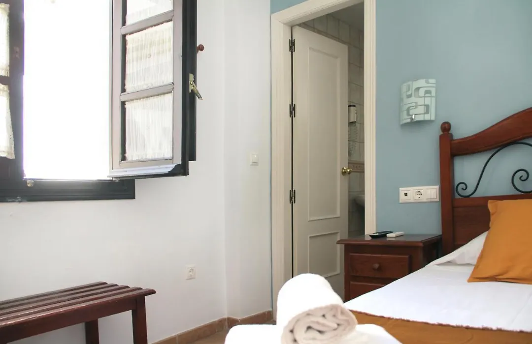 La Piquera Hostal-1