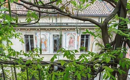 B&B Via Stampatori-1