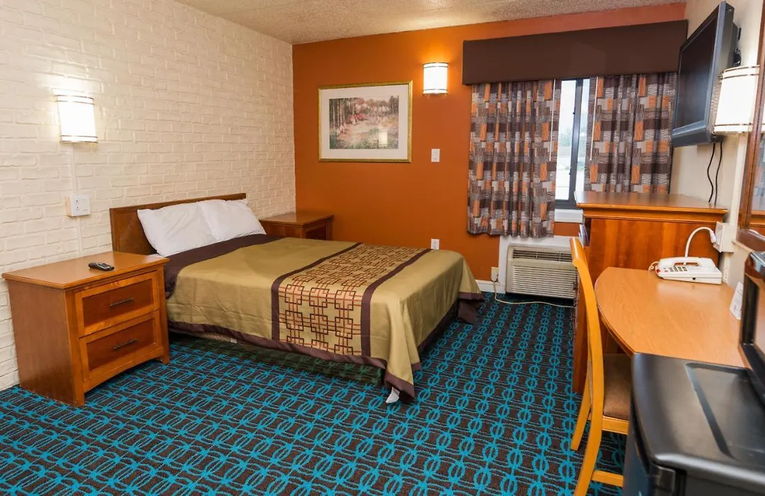 Cambridge Inn-1
