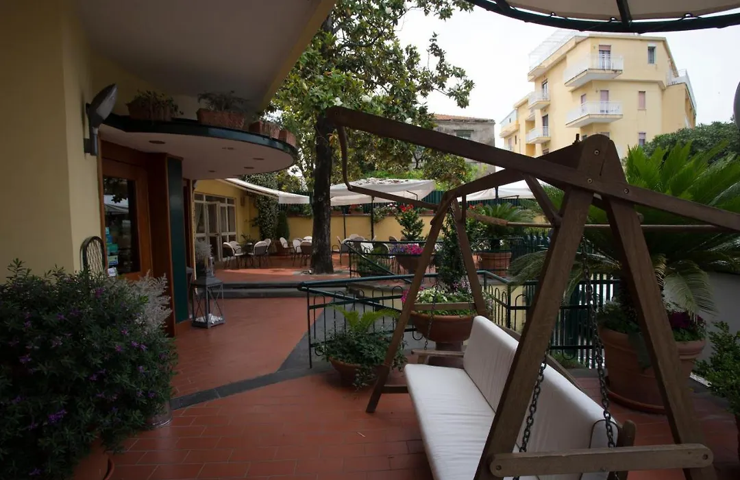 Hotel Villa Serena-1