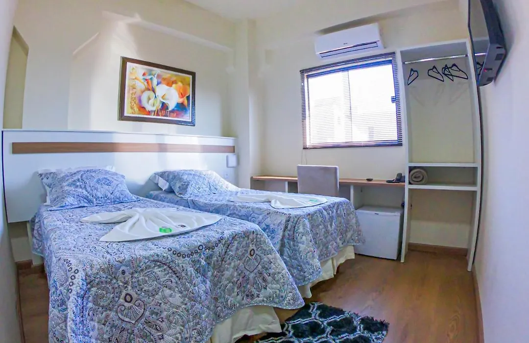 Hotel Lago Araras-1