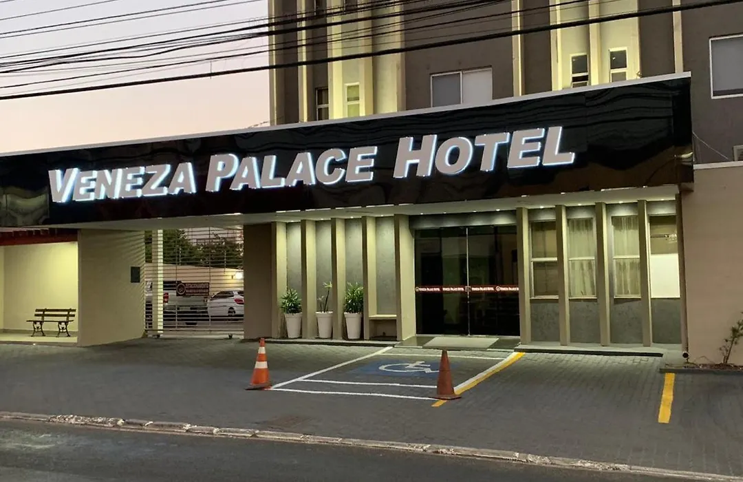Hotel Veneza-1