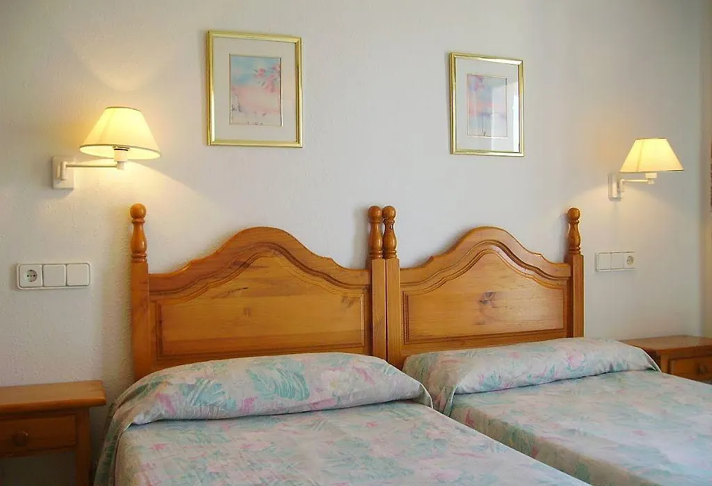 Royal Rentalmar Apts-1