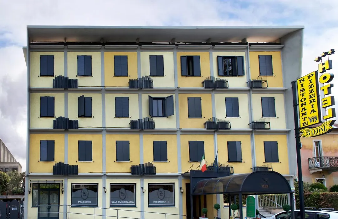 Hotel Ristorante Tre Leoni-1