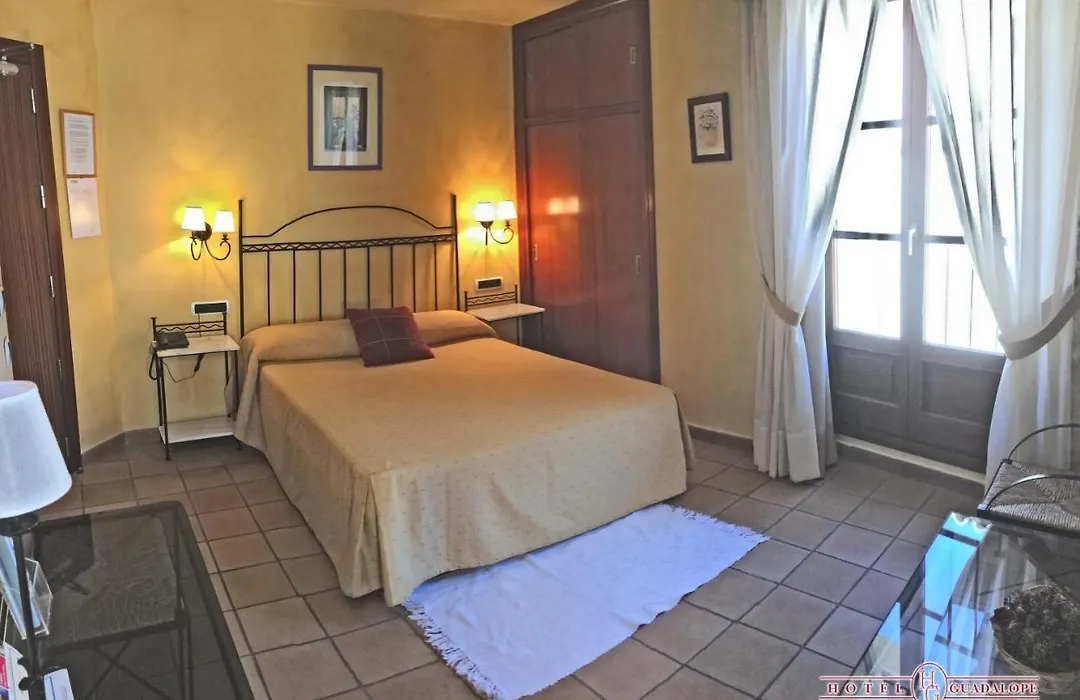 Hotel Guadalope-1