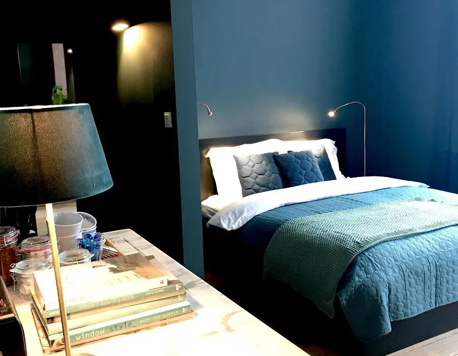 Bacchus Antwerpen - Rooms & Apartments-1