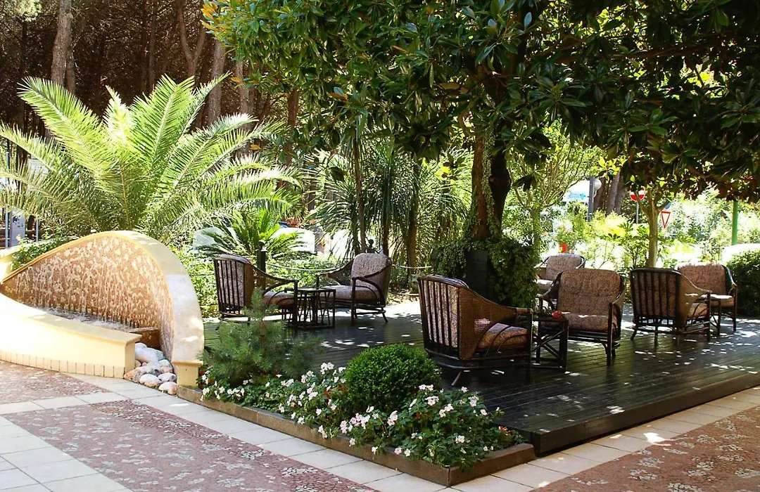 Hotel Bamby-1