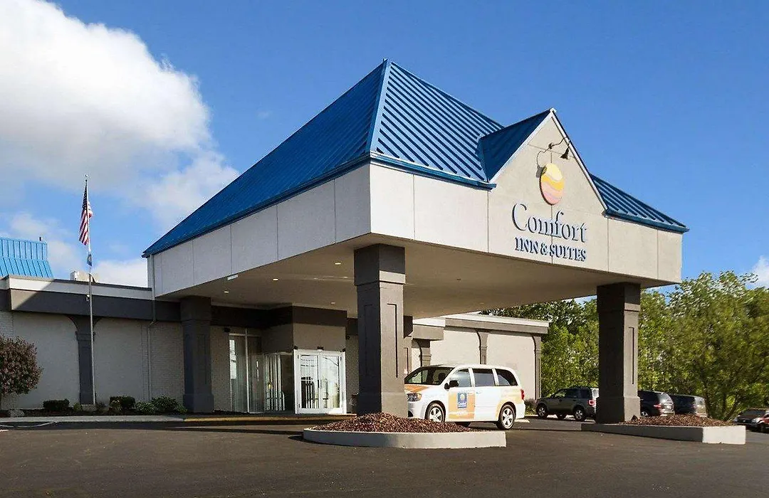 Comfort Inn & Suites Airport-1