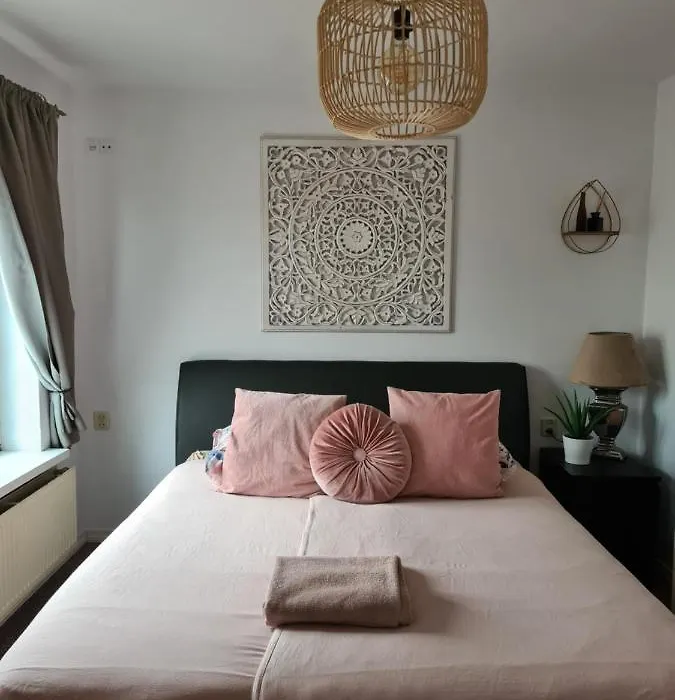 Evy'S Place-1